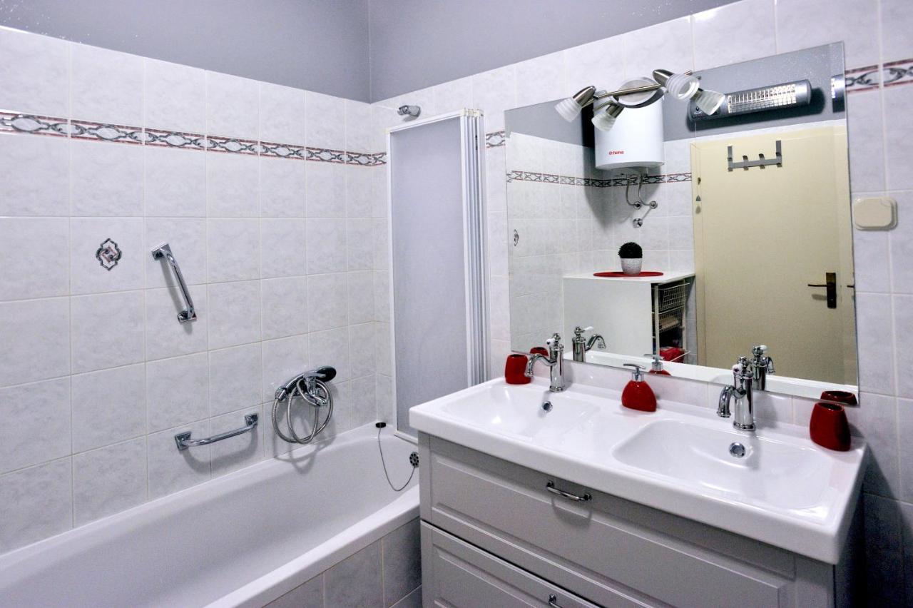 Apartment Vinja Porec - Privat Garden - Whirlpool 외부 사진