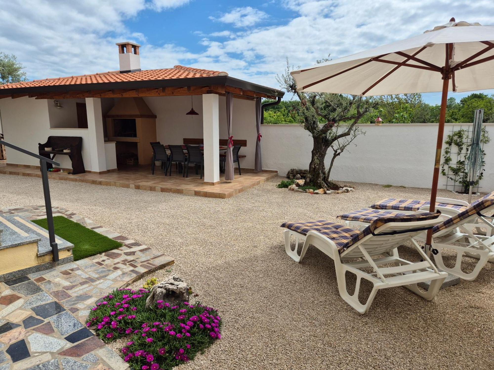 Apartment Vinja Porec - Privat Garden - Whirlpool 외부 사진