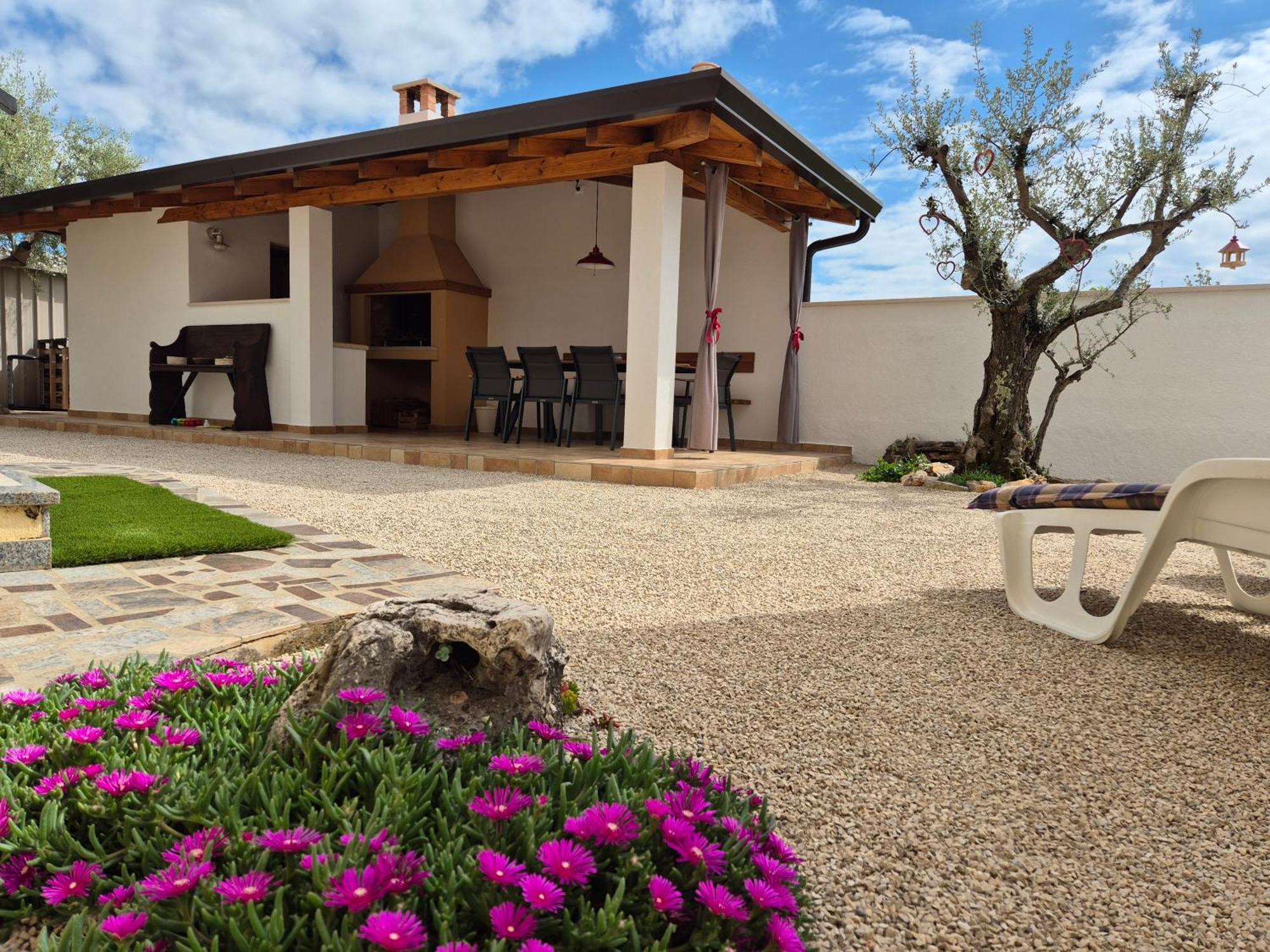 Apartment Vinja Porec - Privat Garden - Whirlpool 외부 사진
