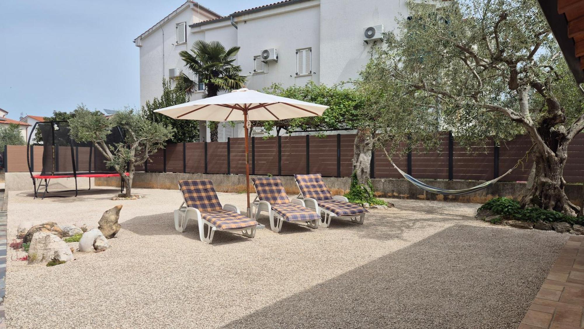 Apartment Vinja Porec - Privat Garden - Whirlpool 외부 사진