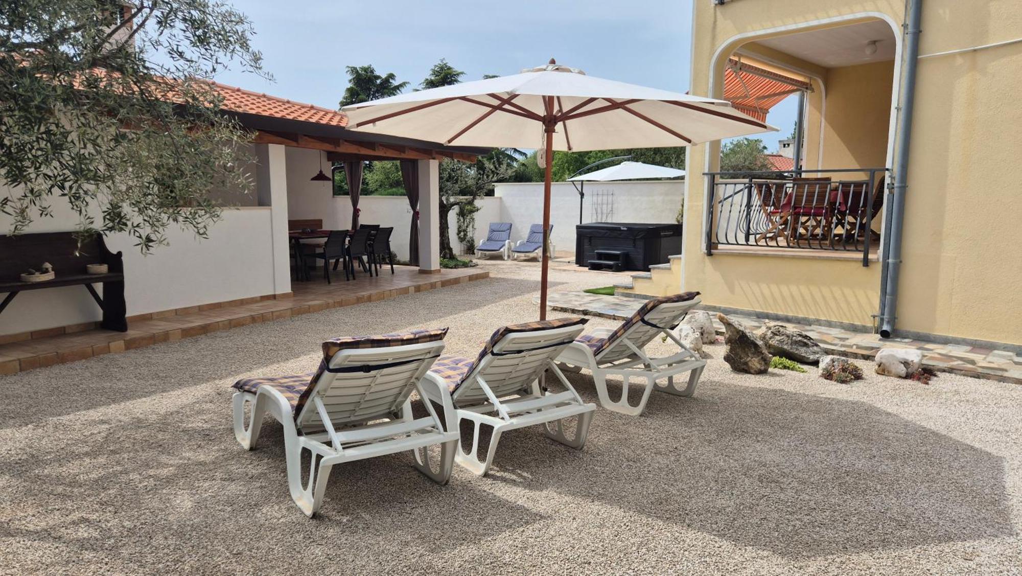 Apartment Vinja Porec - Privat Garden - Whirlpool 외부 사진